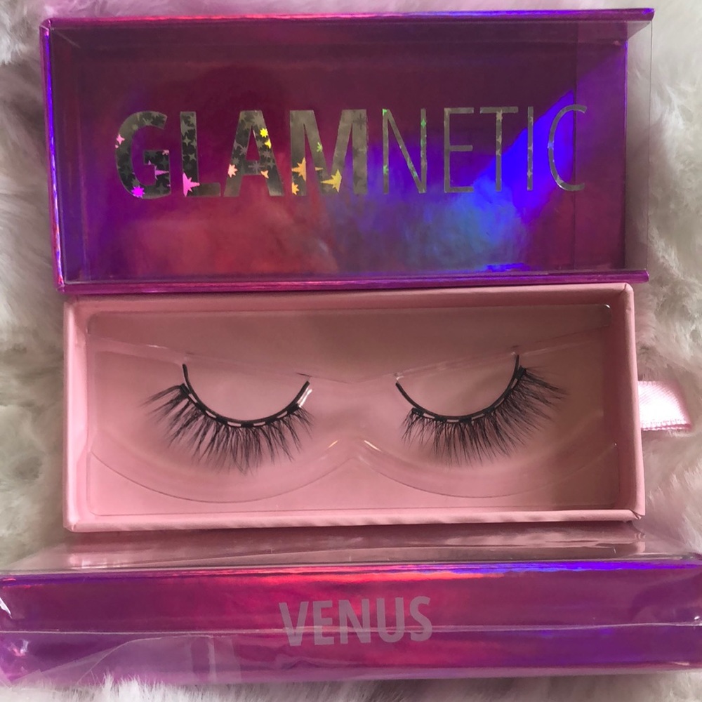 Glamnetic eyelashes- Venus